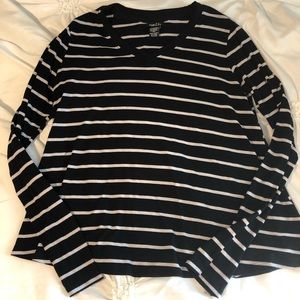 Black and white Long Sleeve